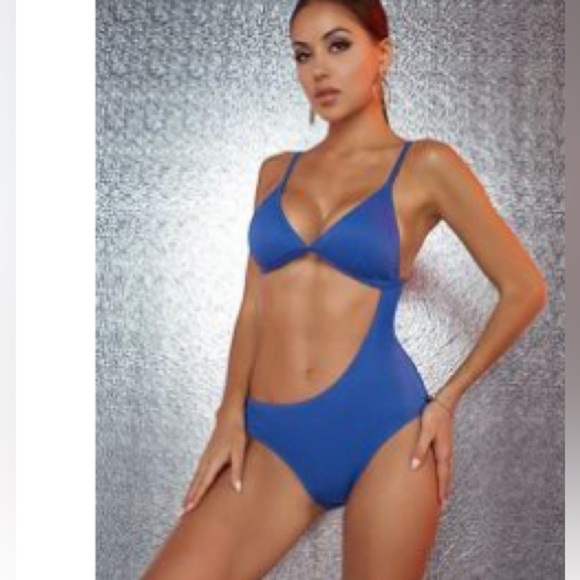 Blue cut out one piece swim suit size Large - Picture 1 of 9